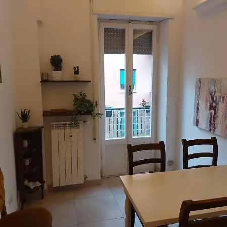 Casa Giova: Bilocale Con Balcone Al Gianicolo דירה רומא